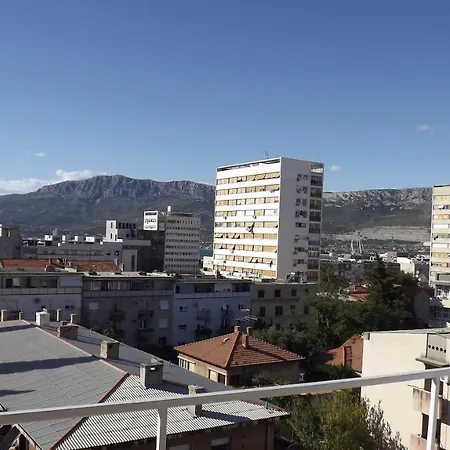 Διαμέρισμα Captivating 15 Sleeps 4 Guests