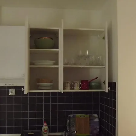 Διαμέρισμα Captivating 15 Sleeps 4 Guests *