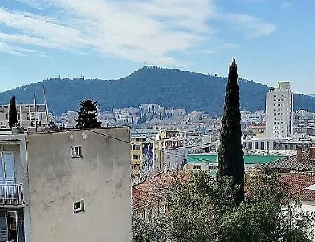 Captivating 15 Sleeps 4 Guests * Split