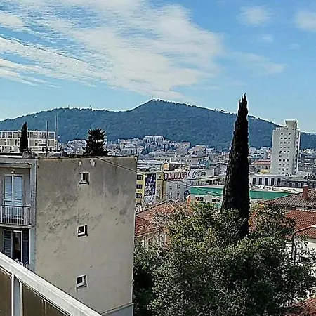 Captivating 15 Sleeps 4 Guests Διαμέρισμα Σπλιτ